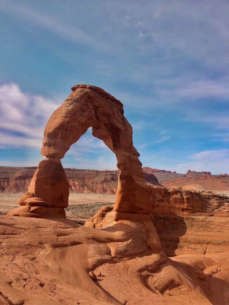 Delicate Arch Hike:   What to Expect